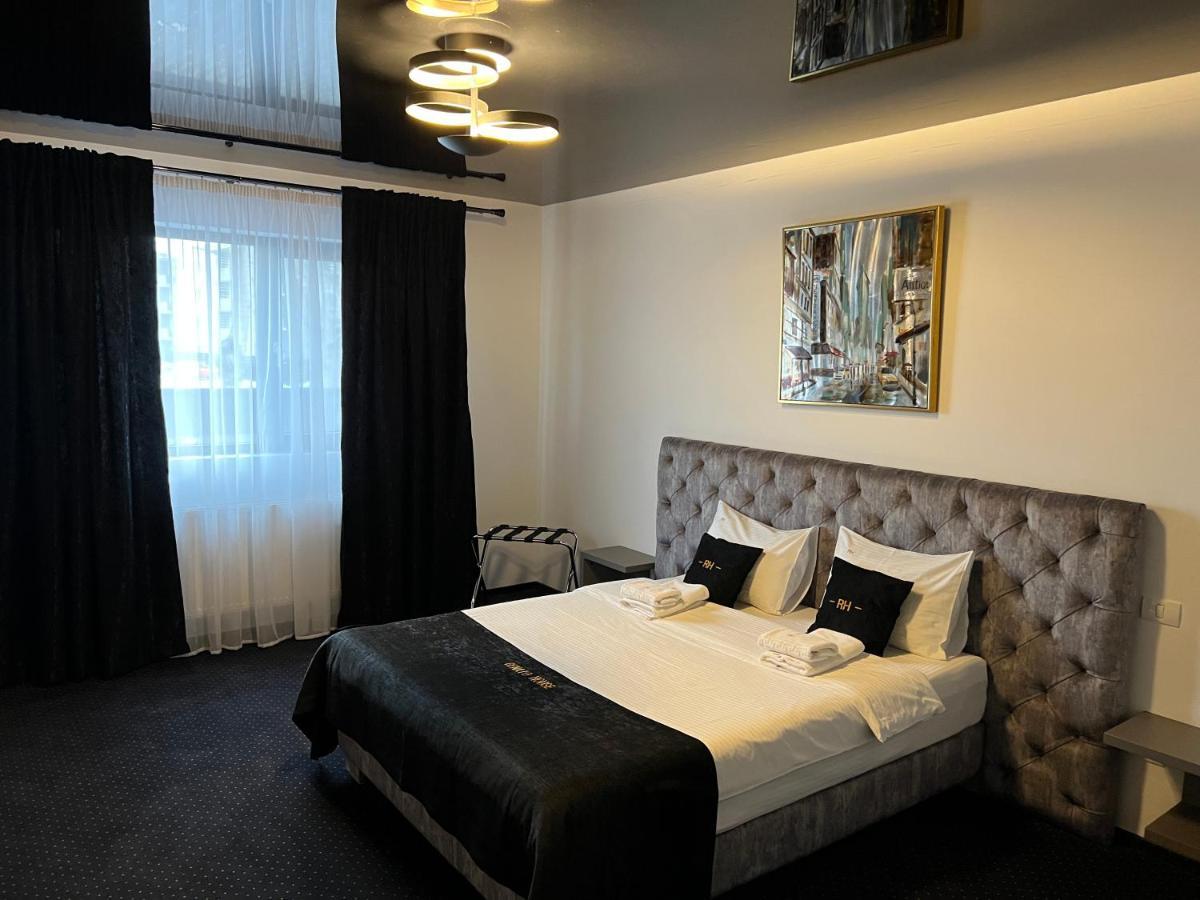 Hotel Renato House Târgu Jiu Exteriér fotografie